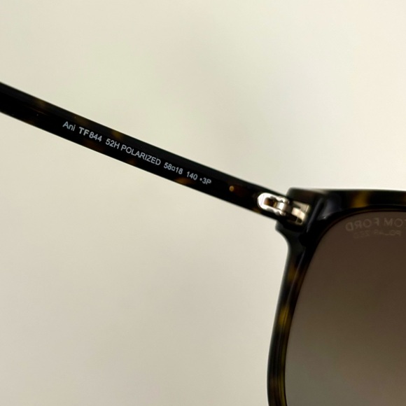 Tom Ford Sunglasses Cat Eye Tortoise Shell Polarized Ani TF844 - Picture 6 of 8